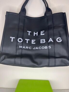 Marc Jacobs Black The Tote Bag Duffel